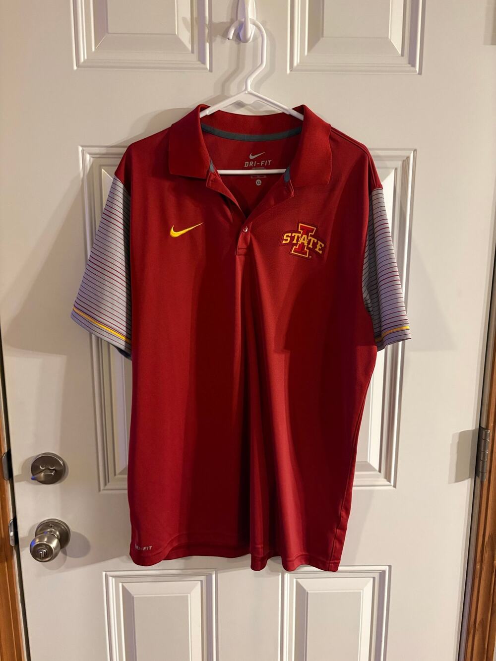 Men’s Nike Iowa State cyclones polo size XL